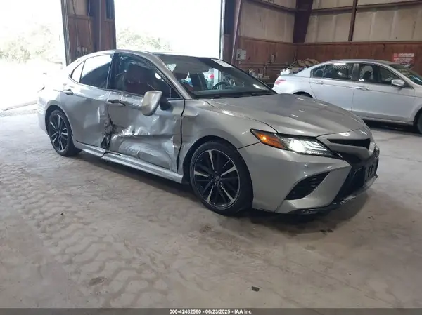 4T1B61HKXJU152912 2018 TOYOTA CAMRY - Image 1