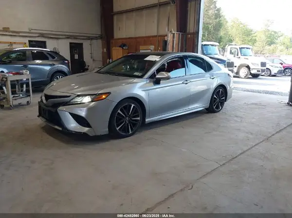 4T1B61HKXJU152912 2018 TOYOTA CAMRY - Image 2