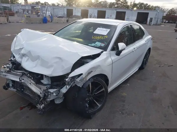 4T1B61HKXJU159066 2018 TOYOTA CAMRY - Image 2