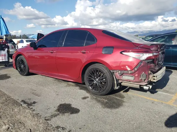 4T1B61HKXJU505214 2018 TOYOTA CAMRY - Image 2
