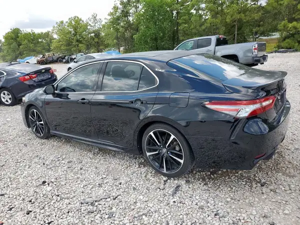 4T1B61HKXJU521381 2018 TOYOTA CAMRY - Image 2