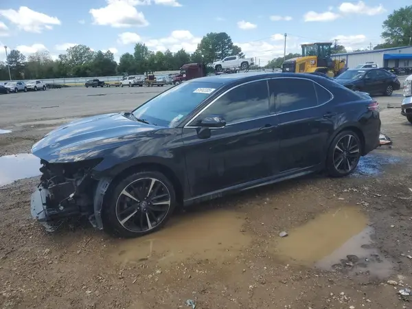 4T1B61HKXJU527214 2018 TOYOTA CAMRY - Image 1