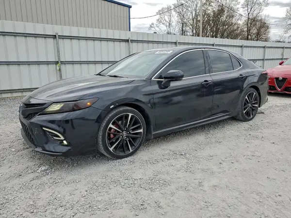 4T1B61HKXJU529979 2018 TOYOTA CAMRY - Image 1
