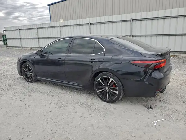 4T1B61HKXJU529979 2018 TOYOTA CAMRY - Image 2