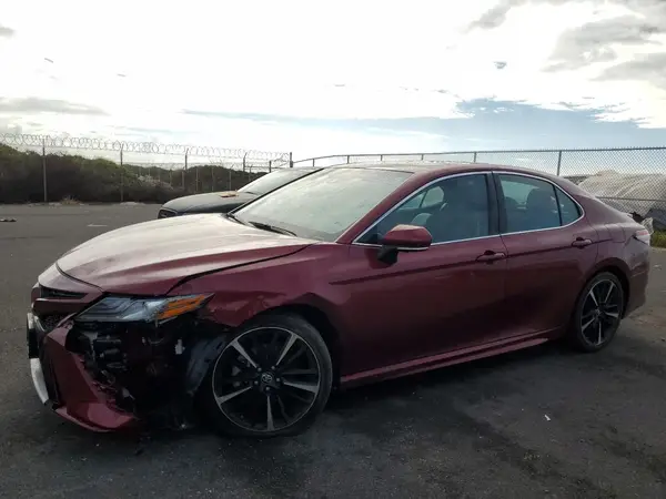 4T1B61HKXJU584027 2018 TOYOTA CAMRY - Image 1