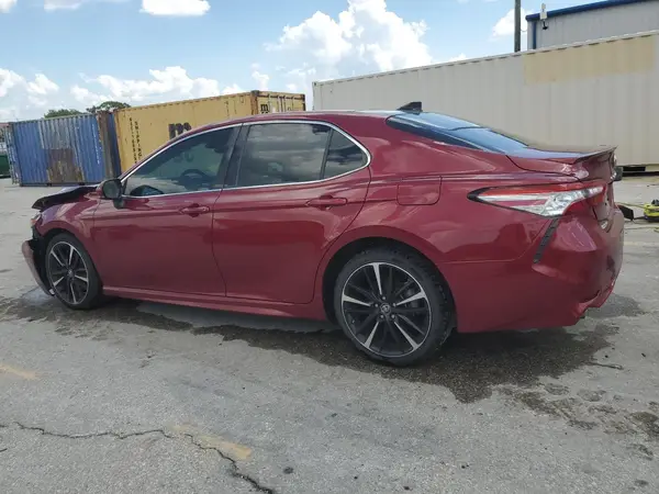 4T1B61HKXJU585727 2018 TOYOTA CAMRY - Image 2
