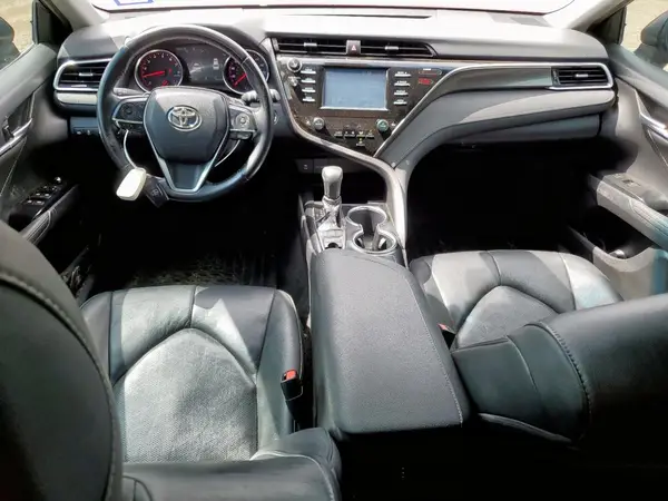 4T1B61HKXJU586876 2018 TOYOTA CAMRY - Image 8