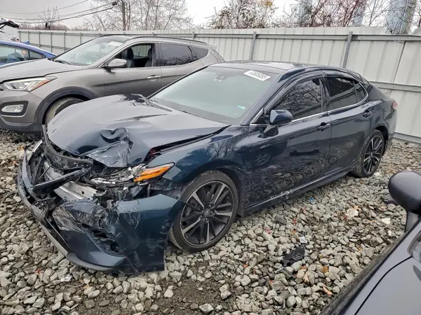 4T1B61HKXJU626633 2018 TOYOTA CAMRY - Image 1