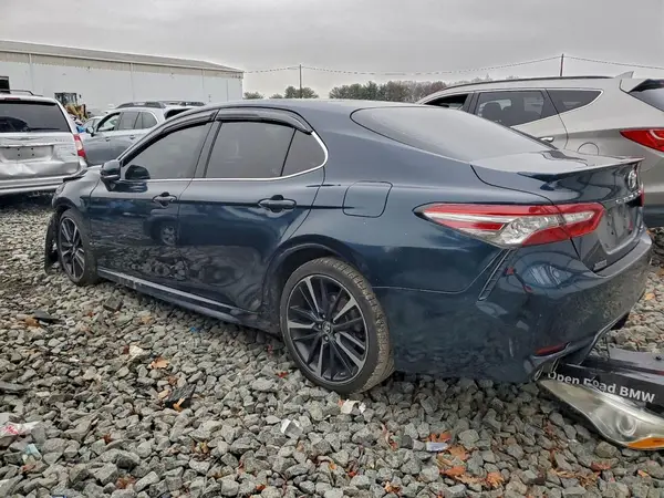 4T1B61HKXJU626633 2018 TOYOTA CAMRY - Image 2