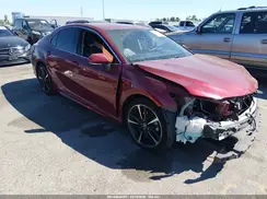 4T1B61HKXJU633811 2018 TOYOTA CAMRY