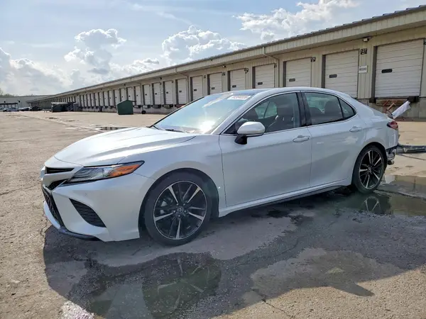 4T1B61HKXJU664802 2018 TOYOTA CAMRY - Image 1