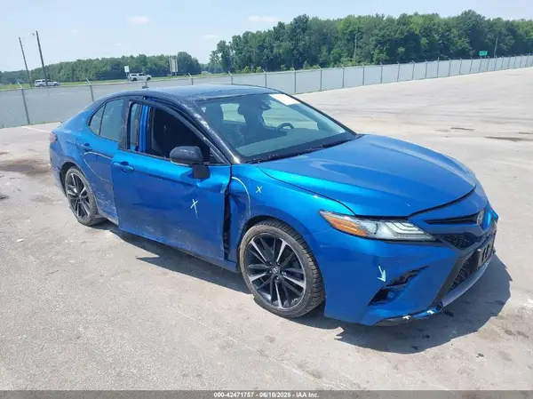 4T1B61HKXKU189315 2019 TOYOTA CAMRY - Image 1