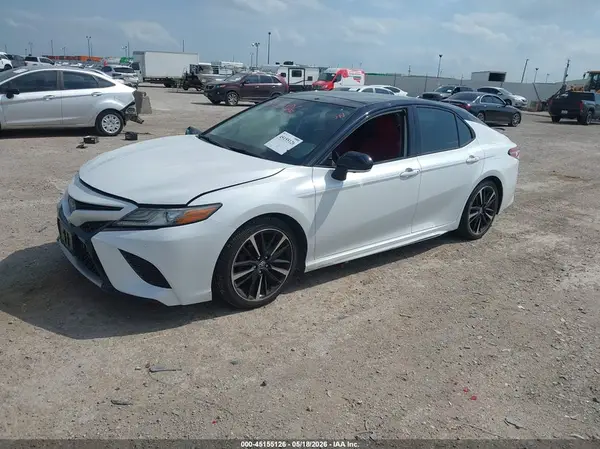 4T1B61HKXKU193834 2019 TOYOTA CAMRY - Image 2