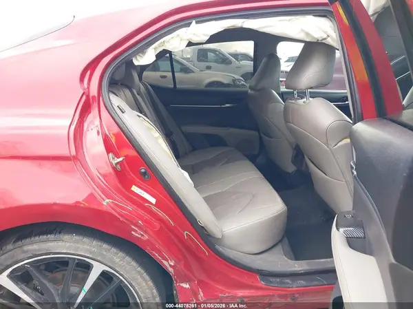 4T1B61HKXKU213984 2019 TOYOTA CAMRY - Image 8