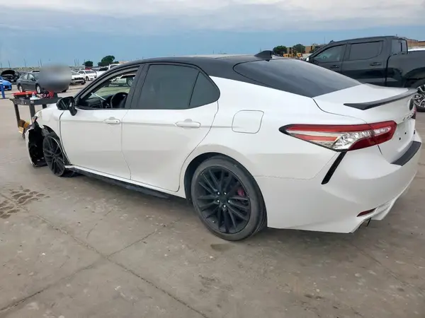 4T1B61HKXKU219008 2019 TOYOTA CAMRY - Image 2