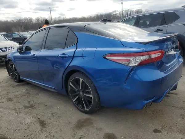 4T1B61HKXKU228405 2019 TOYOTA CAMRY - Image 2