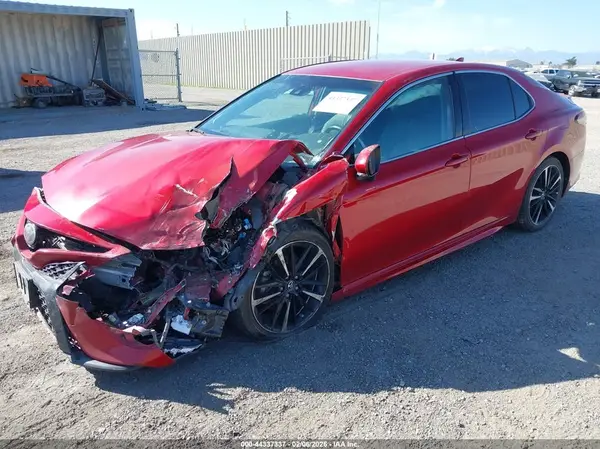 4T1B61HKXKU234494 2019 TOYOTA CAMRY - Image 2