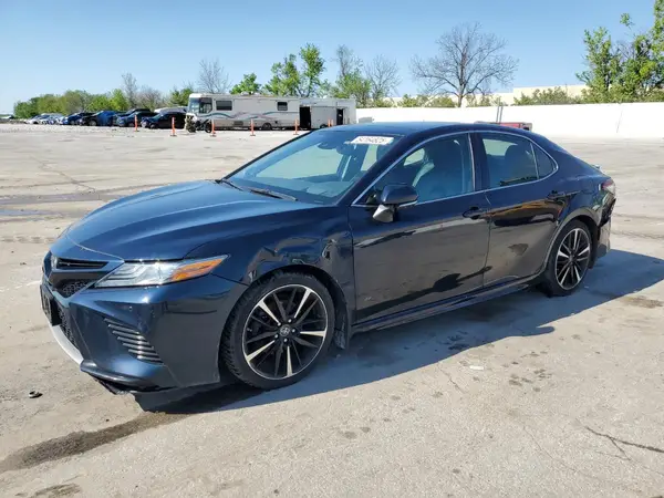 4T1B61HKXKU240473 2019 TOYOTA CAMRY - Image 1