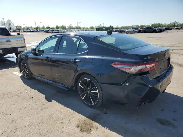 4T1B61HKXKU240473 2019 TOYOTA CAMRY - Image 2