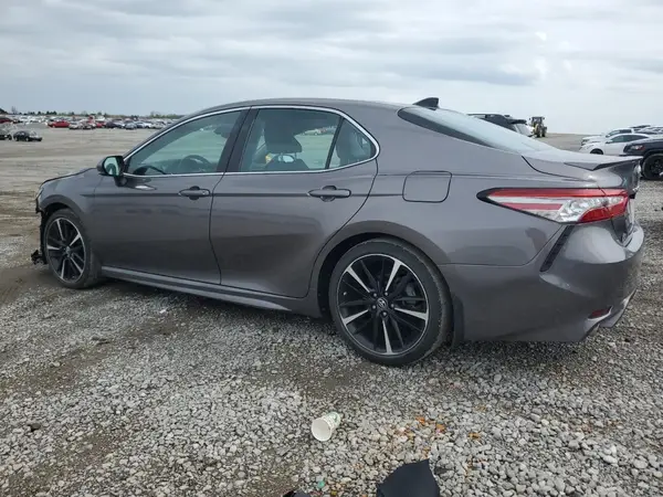4T1B61HKXKU245107 2019 TOYOTA CAMRY - Image 2