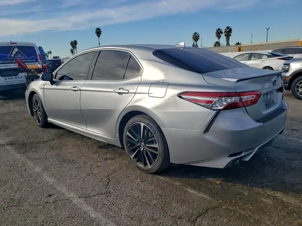 4T1B61HKXKU248024 2019 TOYOTA CAMRY - Image 2