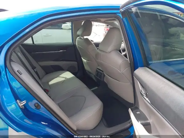 4T1B61HKXKU262697 2019 TOYOTA CAMRY - Image 8