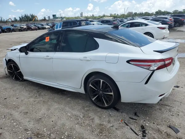 4T1B61HKXKU265664 2019 TOYOTA CAMRY - Image 2