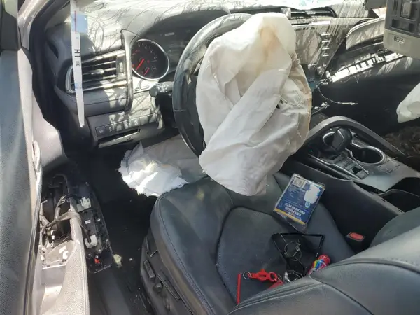 4T1B61HKXKU265664 2019 TOYOTA CAMRY - Image 8