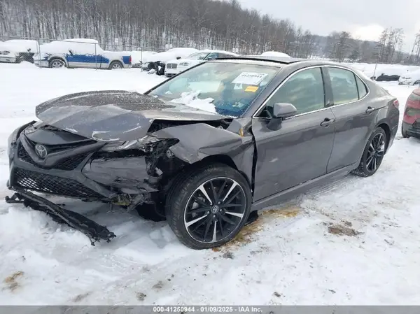 4T1B61HKXKU283128 2019 TOYOTA CAMRY - Image 2