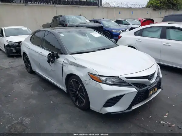 4T1B61HKXKU287888 2019 TOYOTA CAMRY - Image 1