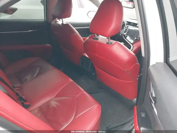4T1B61HKXKU287888 2019 TOYOTA CAMRY - Image 8