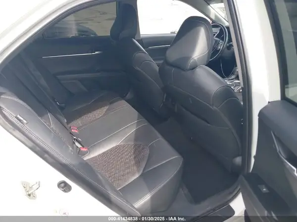 4T1B61HKXKU756610 2019 TOYOTA CAMRY - Image 8
