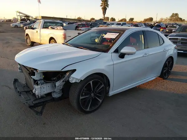 4T1B61HKXKU794080 2019 TOYOTA CAMRY - Image 2