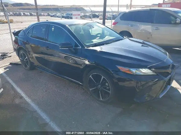 4T1B61HKXKU804221 2019 TOYOTA CAMRY - Image 1