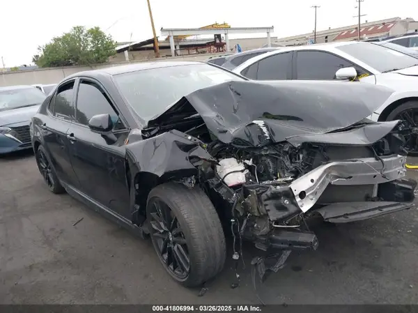 4T1B61HKXKU809001 2019 TOYOTA CAMRY - Image 1