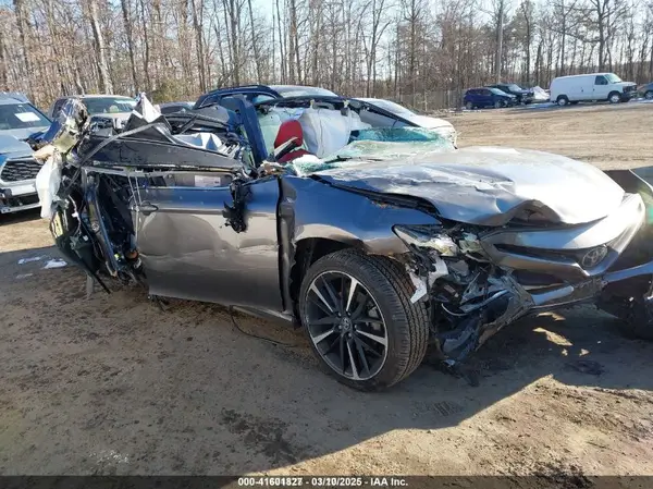 4T1B61HKXKU818717 2019 TOYOTA CAMRY - Image 1