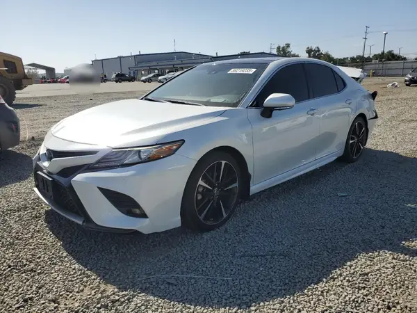 4T1B61HKXKU824047 2019 TOYOTA CAMRY - Image 1
