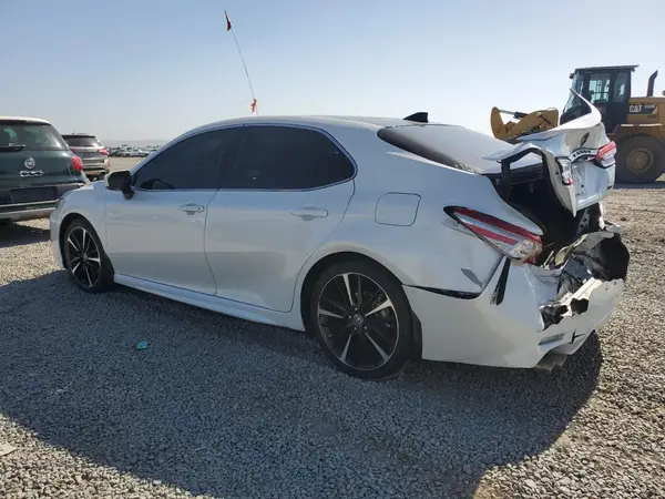 4T1B61HKXKU824047 2019 TOYOTA CAMRY - Image 2