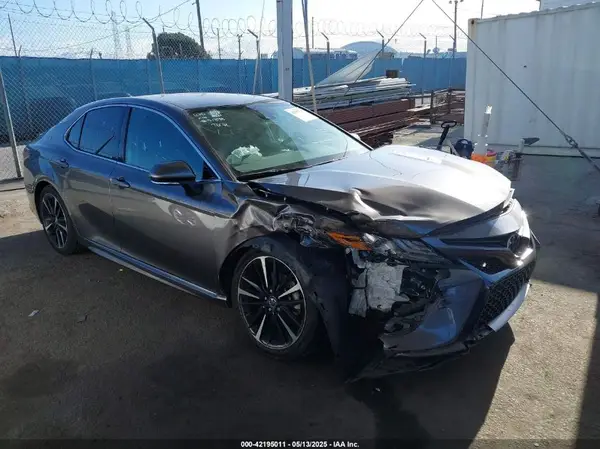 4T1B61HKXKU828907 2019 TOYOTA CAMRY - Image 1