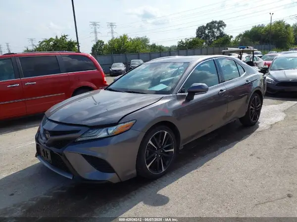 4T1B61HKXKU832665 2019 TOYOTA CAMRY - Image 2