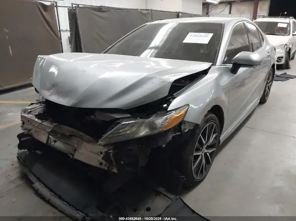 4T1B61HKXKU843410 2019 TOYOTA CAMRY - Image 2