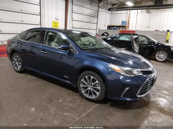 4T1BD1EB0HU058185 2017 TOYOTA AVALON - Image 1