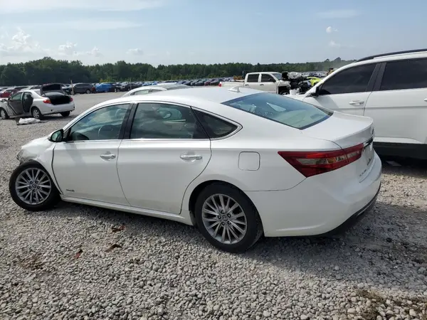 4T1BD1EB0JU060329 2018 TOYOTA AVALON - Image 2