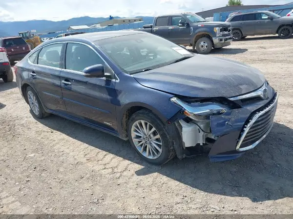 4T1BD1EB0JU064820 2018 TOYOTA AVALON - Image 1