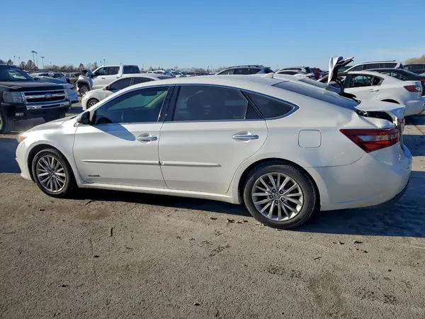 4T1BD1EB1GU050207 2016 TOYOTA AVALON - Image 2