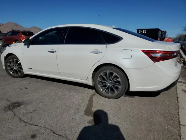 4T1BD1EB1GU057190 2016 TOYOTA AVALON - Image 2