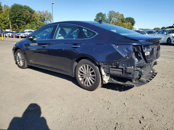 4T1BD1EB1JU064163 2018 TOYOTA AVALON - Image 2