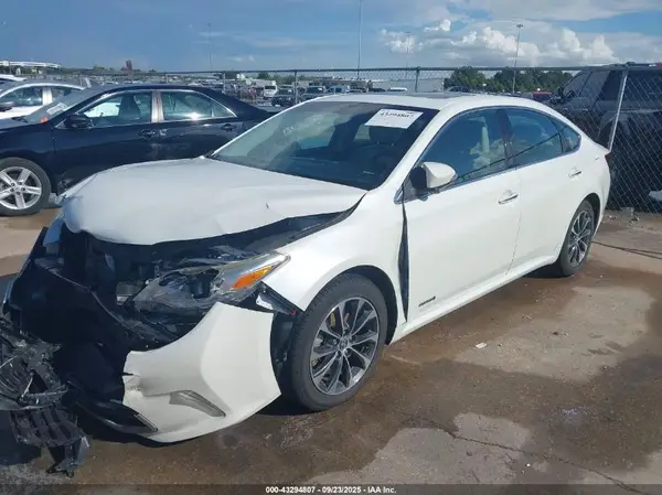4T1BD1EB2GU048367 2016 TOYOTA AVALON - Image 2