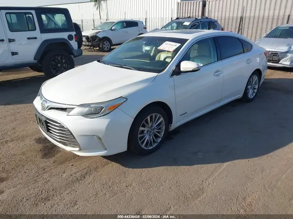 4T1BD1EB2GU051611 2016 TOYOTA AVALON - Image 2