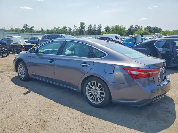 4T1BD1EB2GU051804 2016 TOYOTA AVALON - Image 2